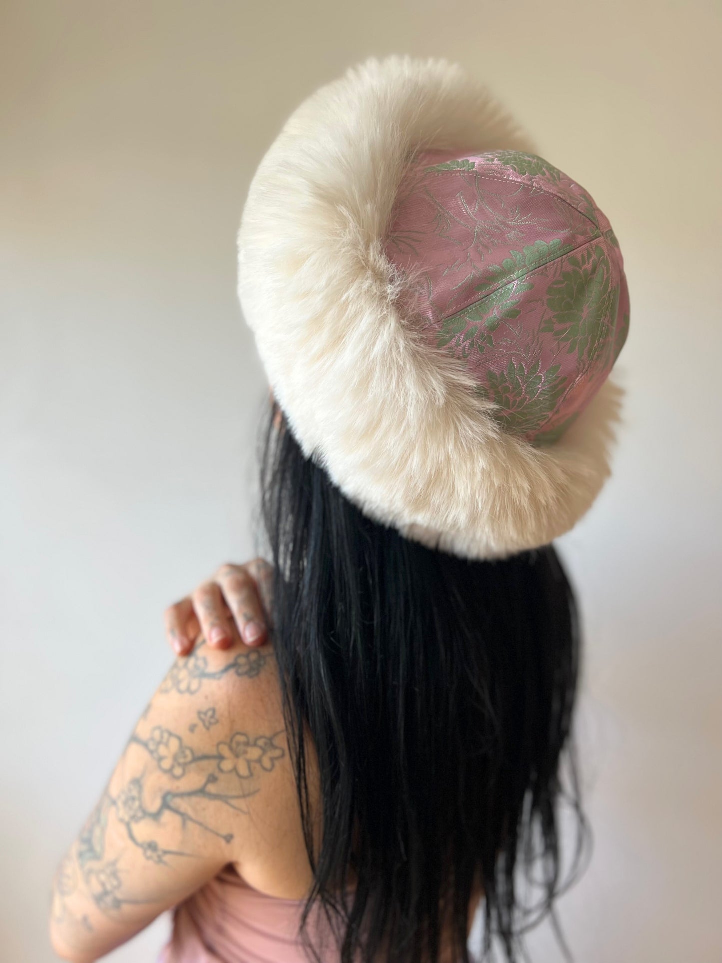 Bloom faux fur hat